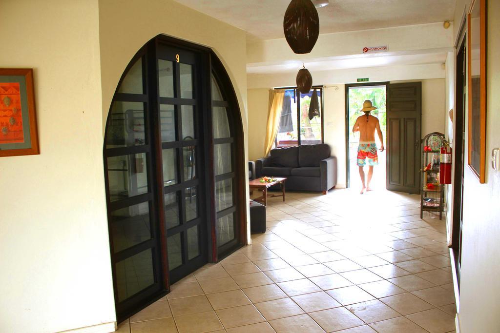 Bluewater Lodge Nadi Buitenkant foto