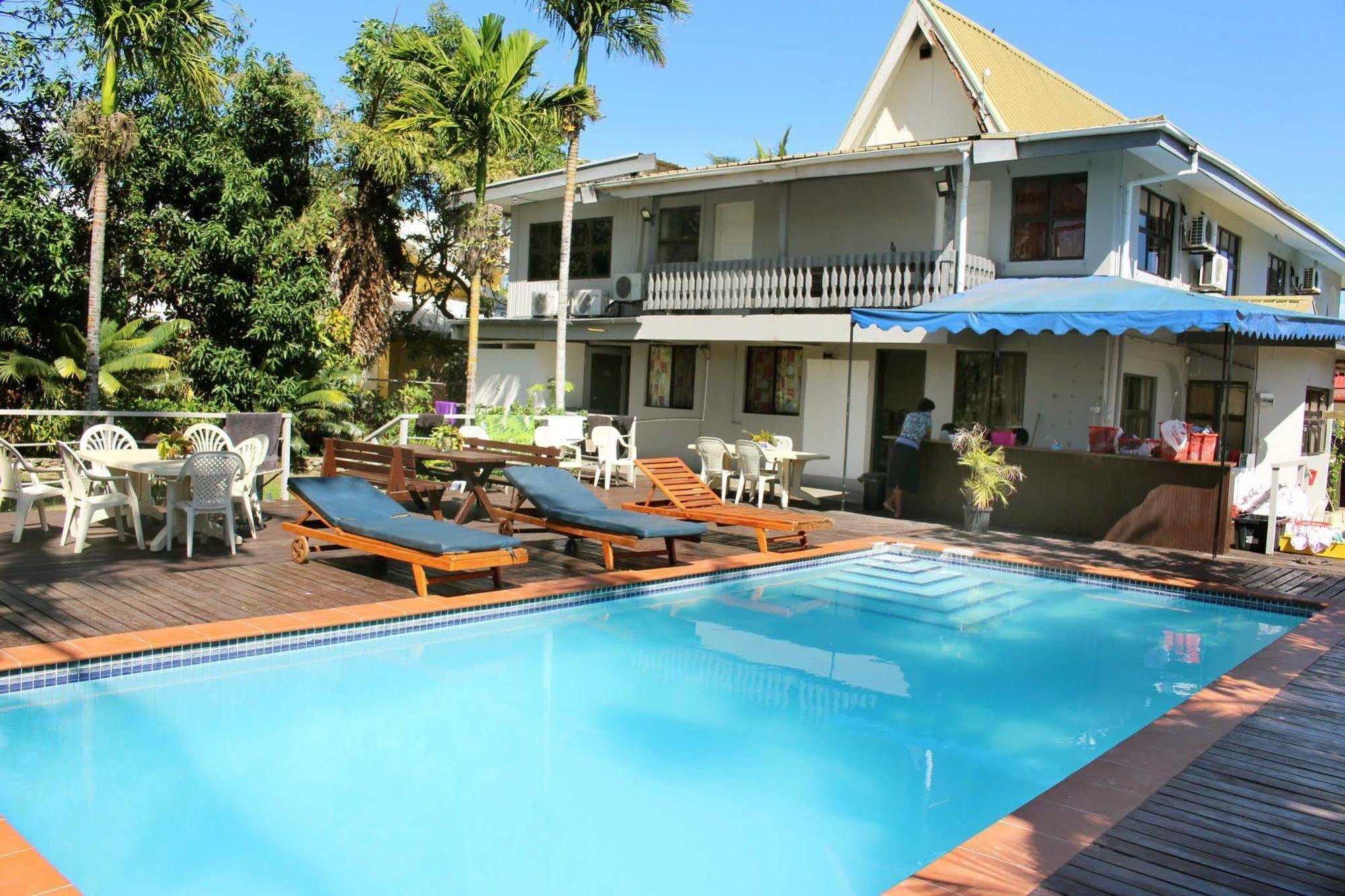 Bluewater Lodge Nadi Buitenkant foto