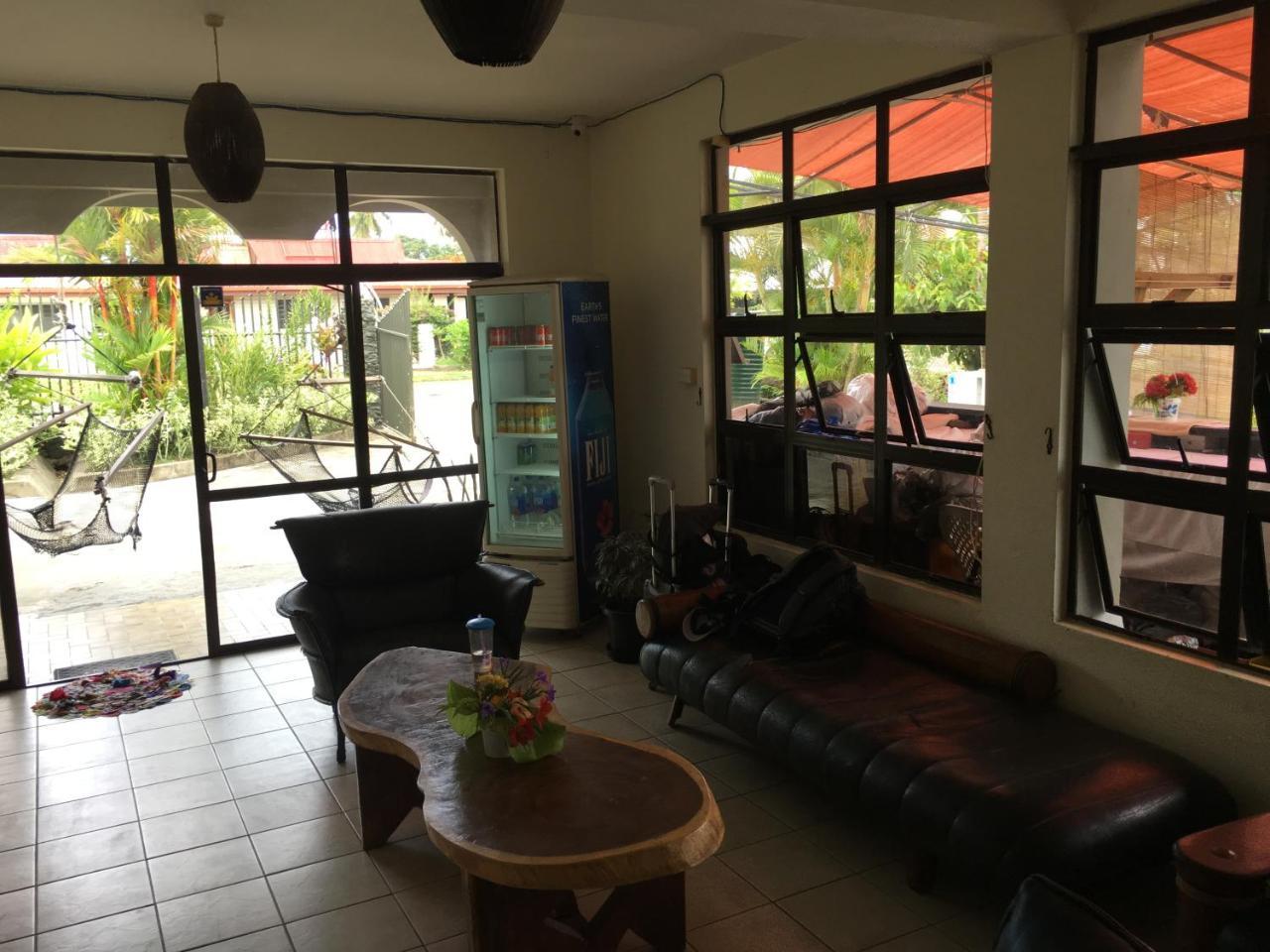 Bluewater Lodge Nadi Buitenkant foto