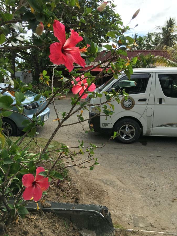 Bluewater Lodge Nadi Buitenkant foto